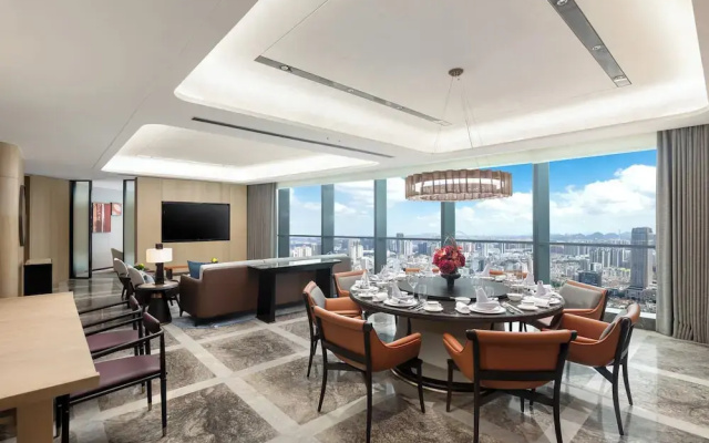 HUALUXE Zhongshan City Center