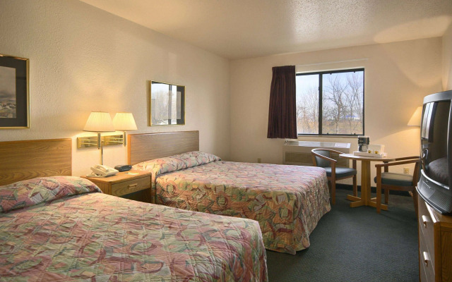 Travelodge by Wyndham Hudsonville