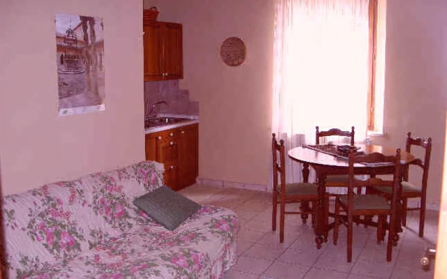 Il Grappolo e la Rosa