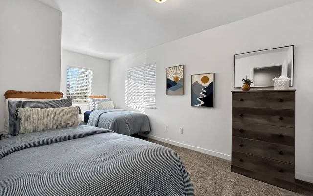 The Maverick Haus 3 Bedroom Townhouse