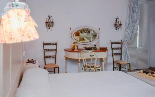 Easy Welcome Salvia - Cartolari County Apartments