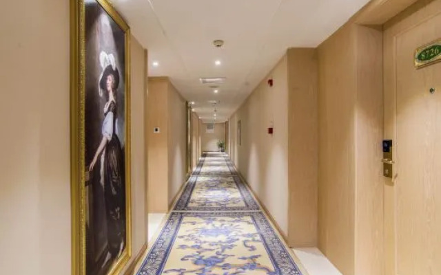 Vienna Hotel (Changsha County Wanjiali North Road Tuqiao Metro Station）