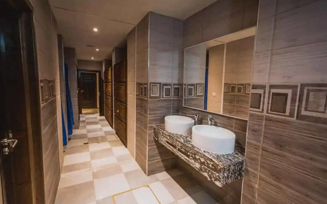 Hotel Tahat