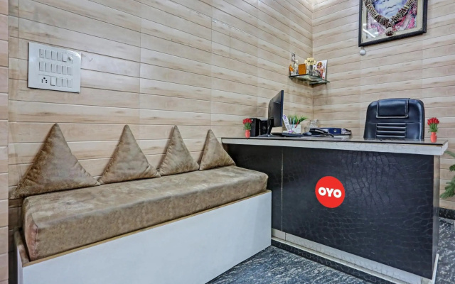 OYO Flagship 70367 Padam Residency
