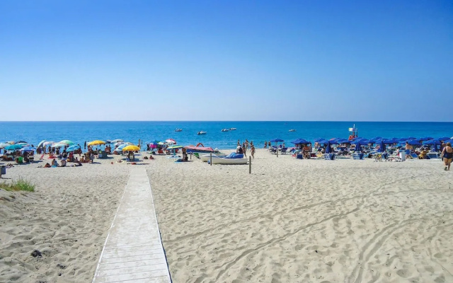 Beautiful Apartment in Cariati With 2 Bedrooms and Wifi
