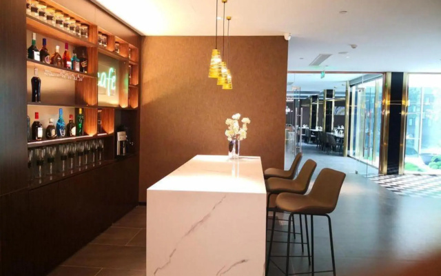 Homeinn Selected Hotel (Jinan Zhangqiu Railway Station Mingshui Ancient Town)