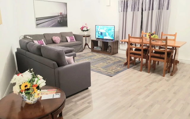 Marble Square Deluxe -flat 9
