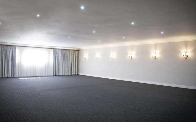The George Hotel