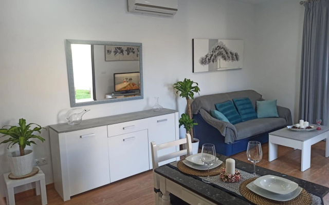 A Estrenar Preciosa Suite-Céntrico-Con Jardín y Porche