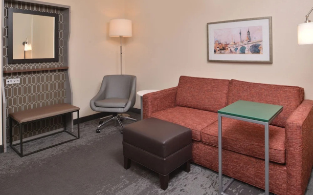 Holiday Inn Hotel & Suites Raleigh-Cary I-40 @Walnut St