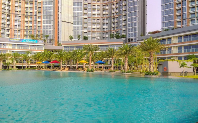 Sea View 1BR at Gold Coast Apartment near PIK