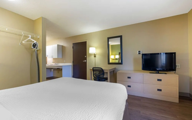 Extended Stay America Stockton March Lane