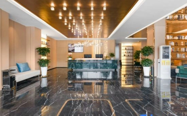 Nalati Lisi Platinum Hotel
