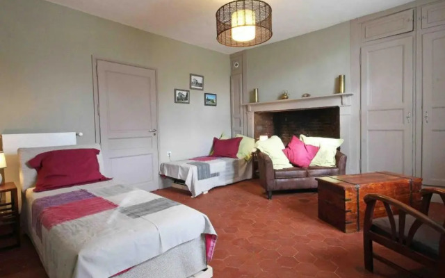 Gîte la Gonfrière, 5 Pièces, 8 Personnes - Fr-1-497-78