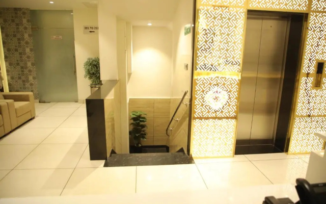 Rajathadri Royal Inn