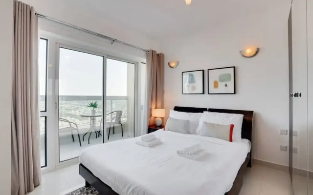 Dazzling Apartment in Dubai Gate Central of JLT