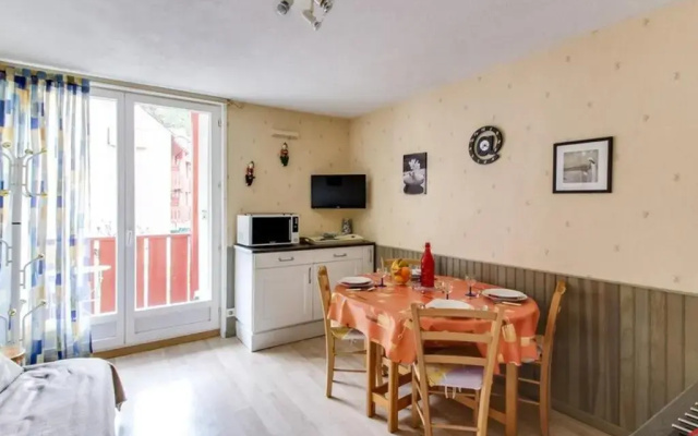 Appartement Esquièze-Sère, 2 pièces, 6 personnes - FR-1-402-34
