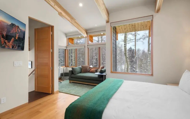 Saddle Horn Lane 4 Bedroom Home