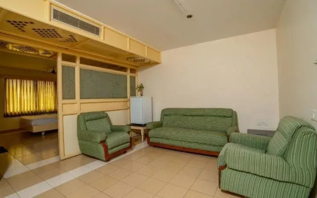 Hotel EMS Mayura