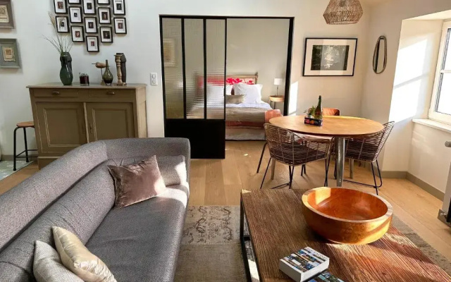 Kermaria River View Apartment by the Bois D Amour