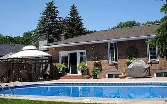 Village Green Bed and Breakfast