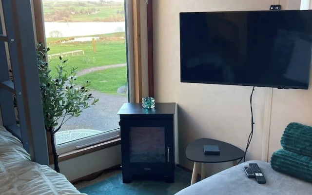Wimbleball Lake View Cabin Sleeps up to 3
