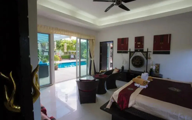 Cophi Villa 3 bd pool villa Nai harn