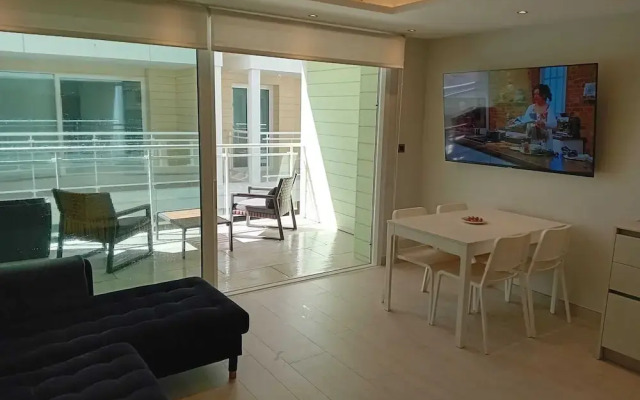 Marina Club Adriatic, Gibraltar - Studio Apartment