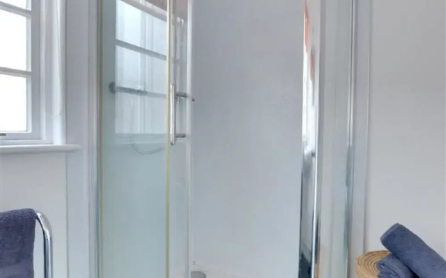Spacious Holiday Home in Tunbridge Wells near City Center