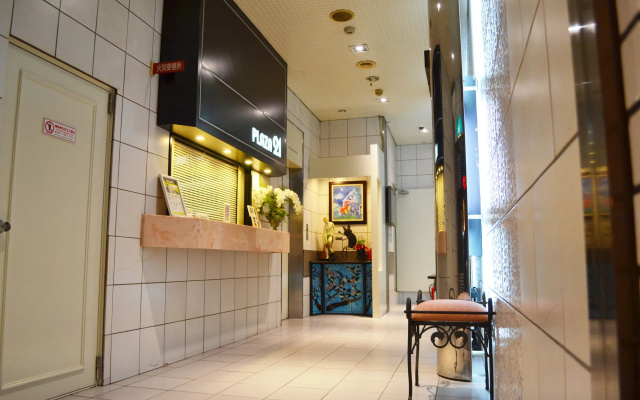 Hotel Plaza21 Osaka