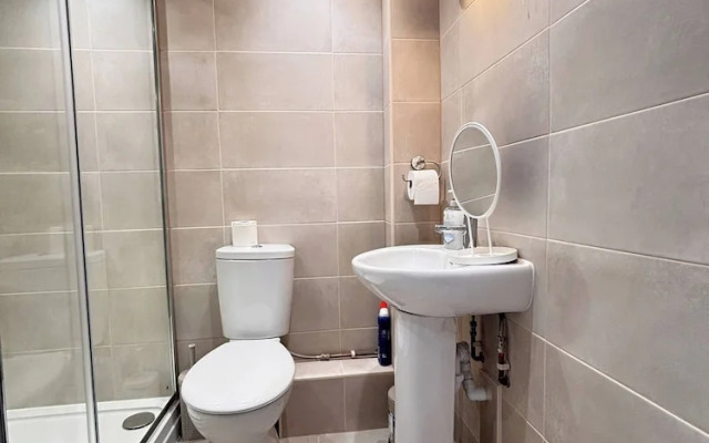 Bright Cozy 2 Bedroom Apartment in Oxford