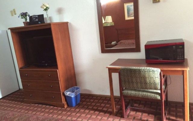 Executive Inn