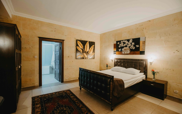 Royal Stone Houses - Goreme