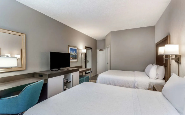 Hampton Inn Milwaukee-Airport