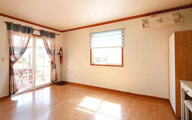 Anmyeondo Fullhouse Pension