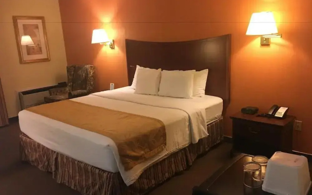 Days Inn & Suites Red Rock-Gallup