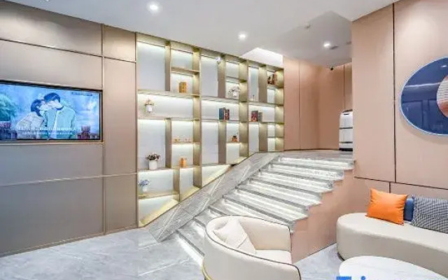 Starway Hotel (Shijiazhuang Zhonghua Beidajie Xinbai Square)
