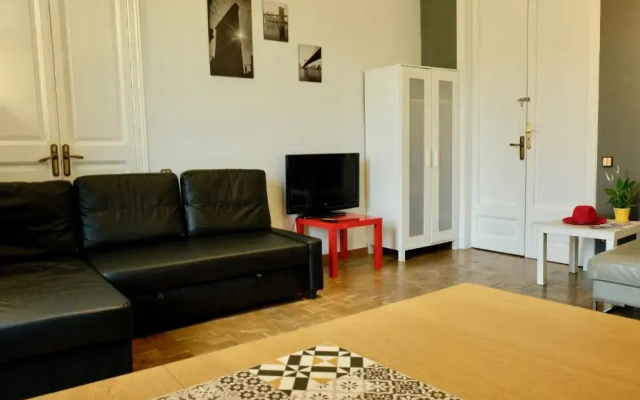 Grand Central Apartment