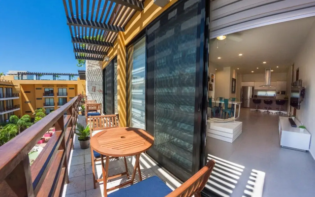 Chic 2BR penthouse by Happy Address