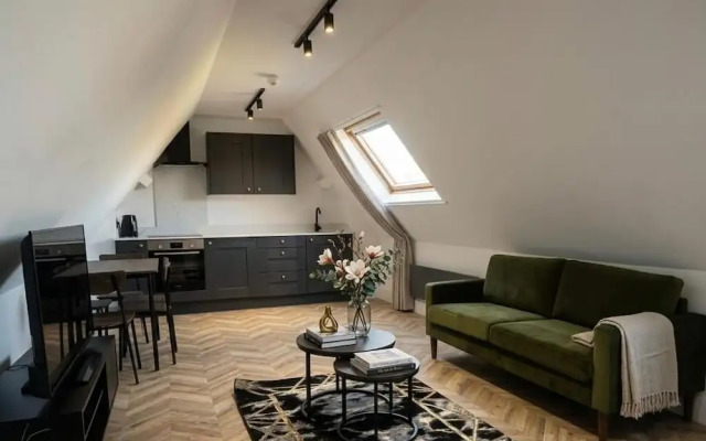 Dippen Hall Countryside Escape - Near Gatwick Airport