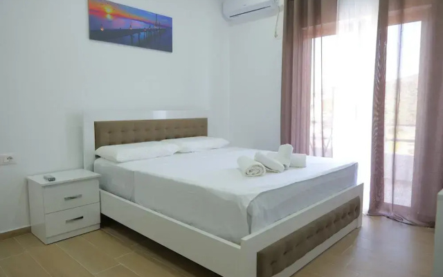 Lux Apartments
