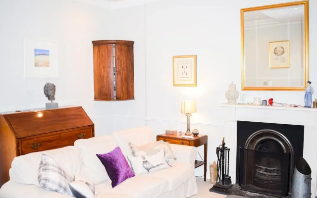 Spacious 2 Bedroom Inverleith Home With Garden