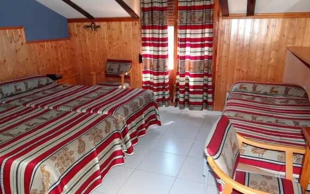 Hotel La Rueda