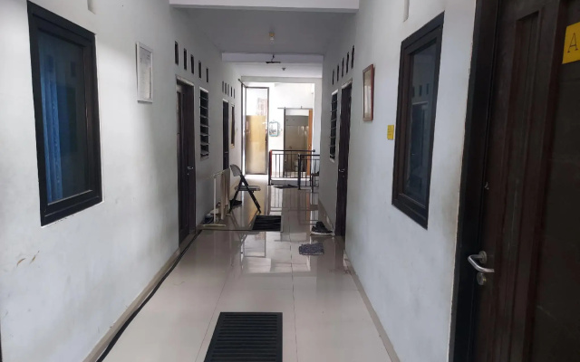 Kabin Kapsul Kayu Jati V (Male Only)
