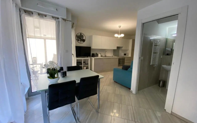 Studio Centre Terrasse Climatisation 50m Plage