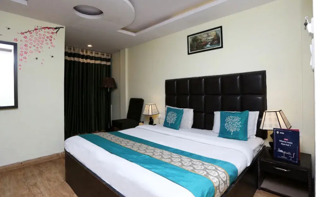 OYO 8077 Hotel Madhuban