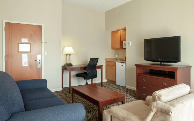 DoubleTree Suites by Hilton Hotel Mt. Laurel