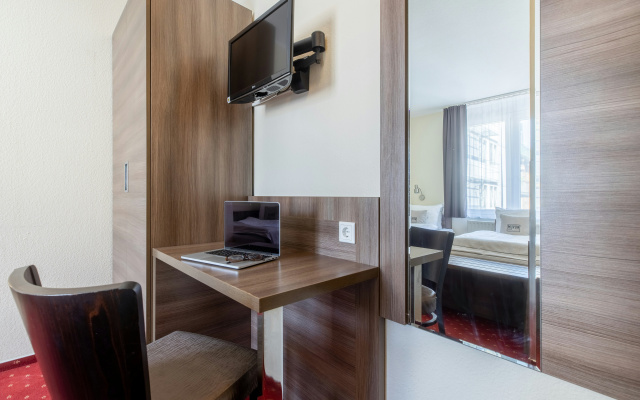 Hotel Leonet