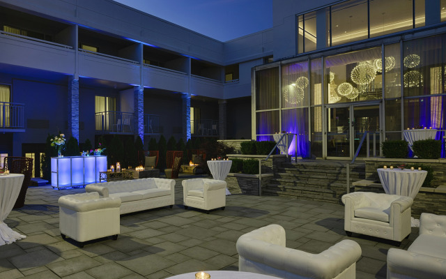 The Kingsley Bloomfield Hills - a DoubleTree by Hilton