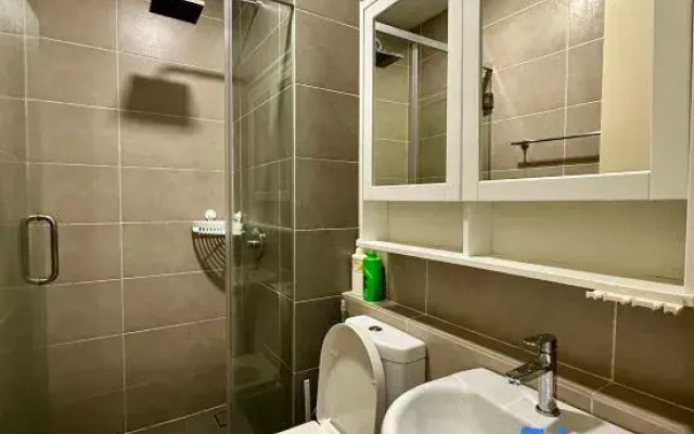 D’pristine 4 bedroom 1725 opp legoland and medini